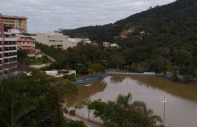 Apartamento Hotel Cavalinho Branco - Foto 12