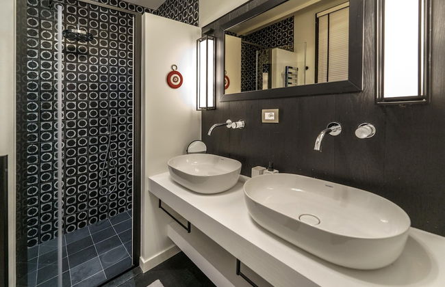 Charming Green and Blue Villa by Wonderful Italy - Photo 24