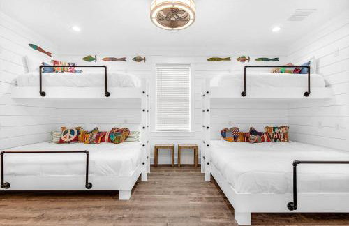 Latitude! New 8 Bedrooms! Beach! - Foto 40