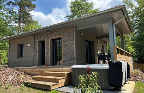 Évasion luxueuse avec spa privatif, golf et activités pour tous au Chambon-sur-Lignon - FR-1-582-369 - Foto 1