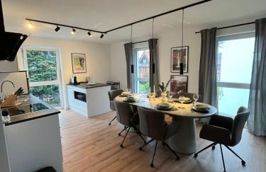 REMA Homes - 180x200 Bett Küche Bad 50'' TV Tiefgarage - Foto 7