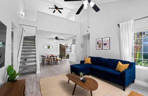 Lux Modern Pet Friendly | Pool | Hot Tub | Tennis - Photo 22