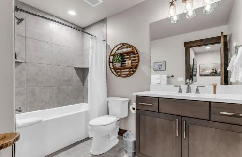 Black Rock Ridge Private Hot Tub & Views - Photo 23