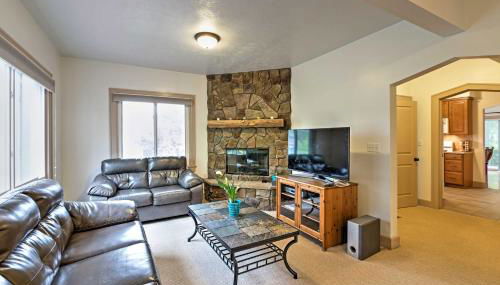 Hot Tub, Deck and Backyard Cozy Union Pier House! - Foto 5