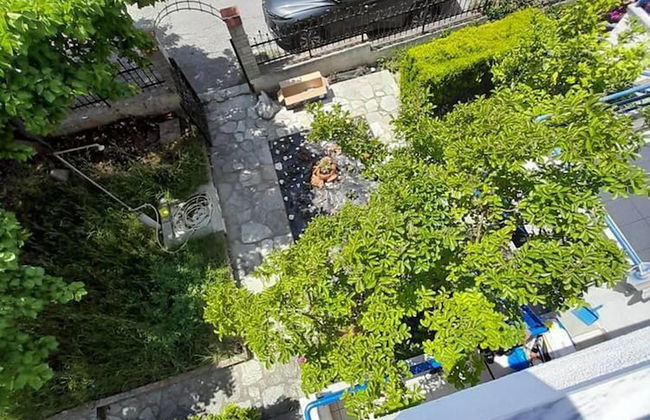 Impeccable 2-bed House in - Photo 29