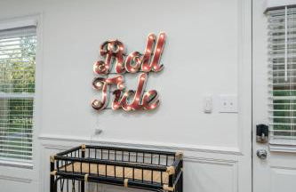 Roll Tide Bungalow-3 miles to UA- 5 TVs- Game Room - Foto 12