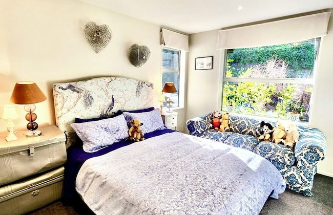 Lyttelton Boatique House - Photo 26