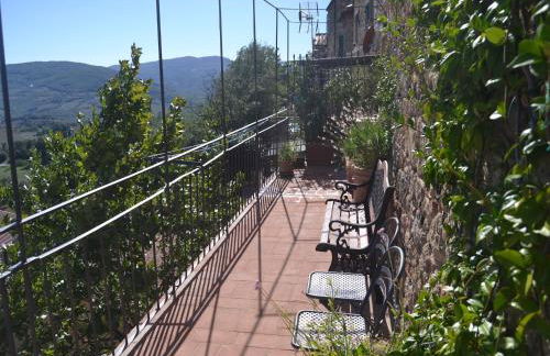 Tuscan Hilltop Getaway - Foto 52