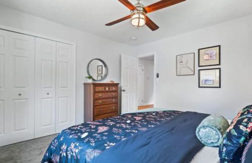 Spacious and Luxury Designed Ranch with Game Room - Foto 40
