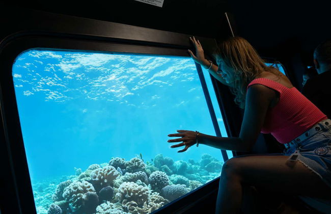 Paseo en barco con visión submarina por el Mar Rojo - Foto 7