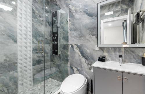 Luxury 4BR Home Near Manhattan Sleeps 12 - Foto 13