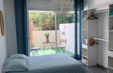 Agréable T2 traversant RDC avec terrasse - balcon - Parking 2 places - Clim portative - Foto 12