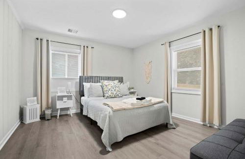 10 Min to Downtown - Smart Tvs - Fast Wi-Fi - Foto 1