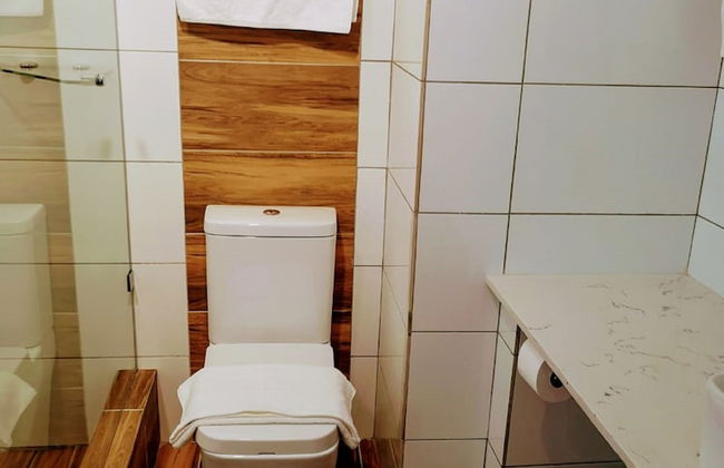 Urban Oasis ApartHotel - Photo 27