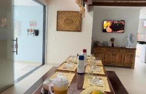 ESPAÇO PÉROLA GUANABARA, 70 Metros do Mar, 4 Suítes independentes COM AR, Área Gourmet Integrada com Piscina,Churrasqueira, 900 Metros de CASTELHANOS, ideal para FAMÍLIAS E AMIGOS - Foto 56