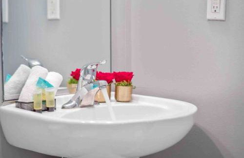 Lovely 2Bdrm 2Bath Thorton Park Condo with secure parking - Foto 13