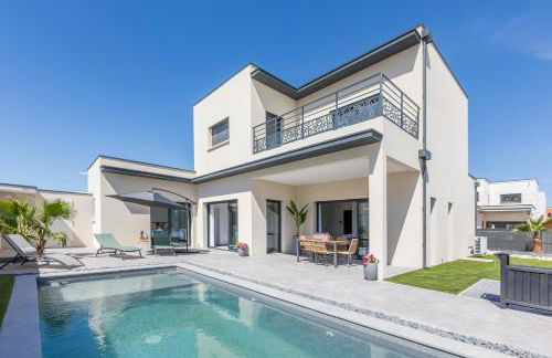 Villa Miray - Beach & Pool - Photo 1