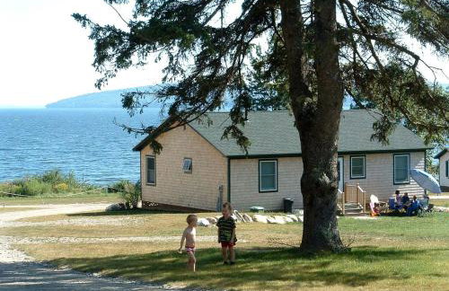 Beautiful Beach Cottage Rental for Family Getaway to Belfast, Maine - Foto 1