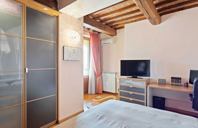 Belvilla by OYO Plush Holiday Home With Garden - Foto 3