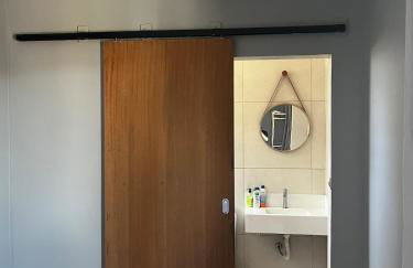 Refugio Moderno com Piscina Quente e Por do Sol - Foto 22