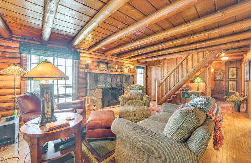 Steps to Lake Huron! Family Outdoorsy Getaway - Foto 11