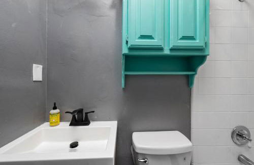 Spacious 1-BR Midtown Houston Apt with King Bed & Free Parking - Foto 16