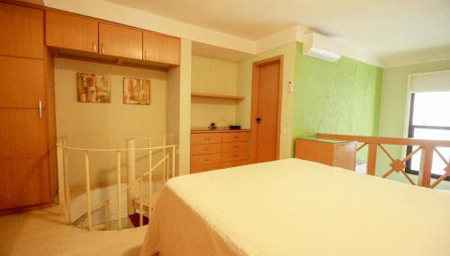 Apartamento Duplex Place Vendome! Moema, 58m2, Amplo, Conforto, Luxo! Servicos, Estacionamento, Internet, Metro! - Foto 5, wardrobe