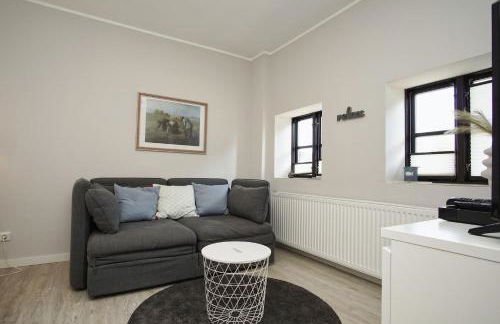 nah am Meer, ruhige Lage, gratis Nutzung vom AHOI Erlebnisbad und Sauna in Sellin - Haus Büdnerstube FeWo 2 - Foto 6