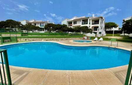 Bosch- Apartamento de 2 dormitorios con piscina. - Photo 1