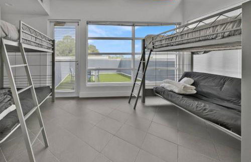 3 BR 2 BA Downtown Loft water view - Foto 23