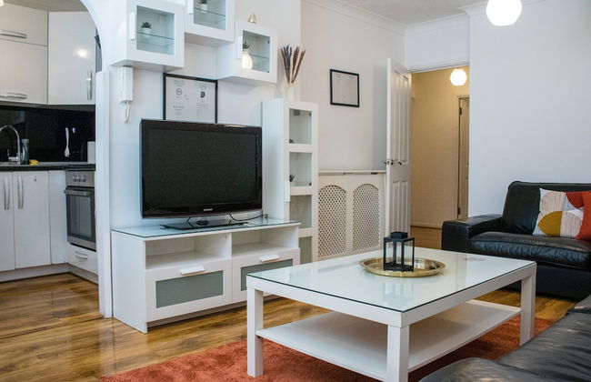 Charming 2-bed Fully Furnished Apartment in London - Foto 18