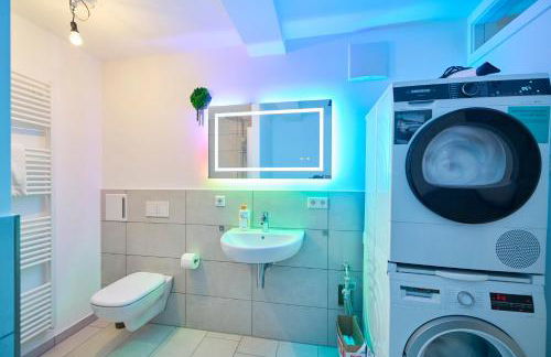 WOOD WORLD Luxury III Massage - Tischkicker - Parken - Küche - Light Show - Trambolin - Foto 29