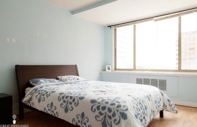 Cozy 1BR Rosslyn Apt with a View - Foto 2