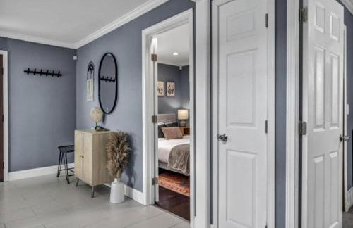 Swim and Relax In our Pool and Hot Tub and Recently Renovated - Foto 24