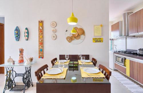 Dois Quartos, Sacada com Churrasqueira, a 400 MTS do Projeto Tamar e 800 MTS do Aquário - Foto 1