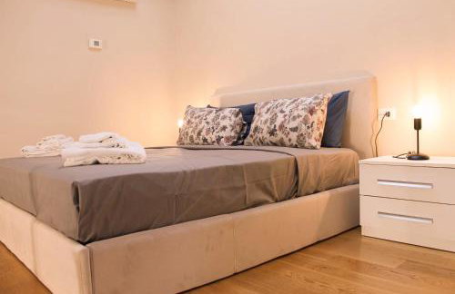 YR Apartments Bocconi- Modern Loft, 3 Min Walk to Duomo Tram - Photo 16