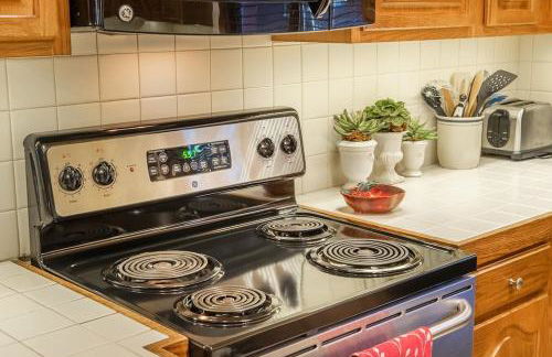 Townhouse Art Gallery in Mammoth's Best Location - Photo 15