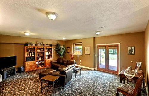 Four-Bedroom Luxury Vacation Rental on 80 Private Acres near Granite Peak, Wisconsin - Foto 33