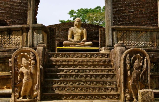 Escursione privata a Polonnaruwa + Safari nel Parco Nazionale di Minneriya - Foto 2