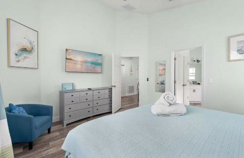 Single-Level Home w Heated Pool & 9MI to Disney - Photo 23