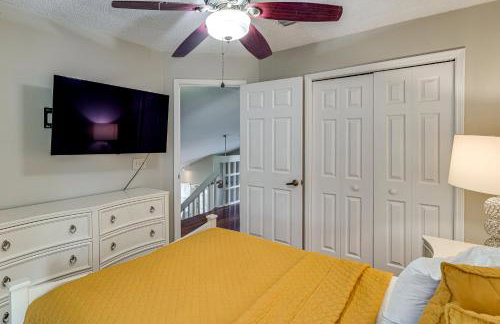 Family Oasis with Game Room and Pool in Davenport! - Foto 24