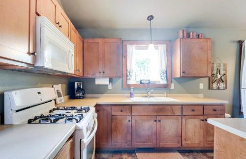 Pet-Friendly Wisconsin Cabin on Lake with Fire Pit! - Foto 13