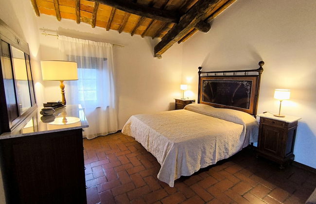 Farmhouse in Tuscany With Olive Grove Views - Foto 5