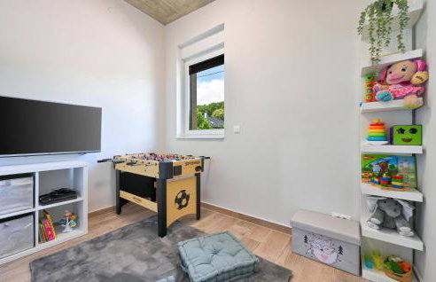 Cozy Home In Koprivnica With Wifi - Photo 28