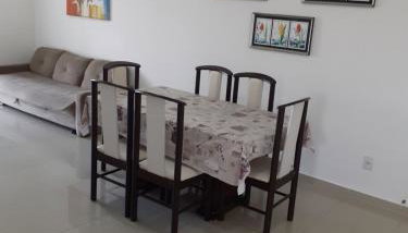 Belo e Amplo Apartamento, Área Central da Praia dos Ingleses - Foto 3