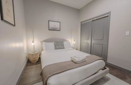 Elegant 2 Bedroom Prime Location - Foto 7