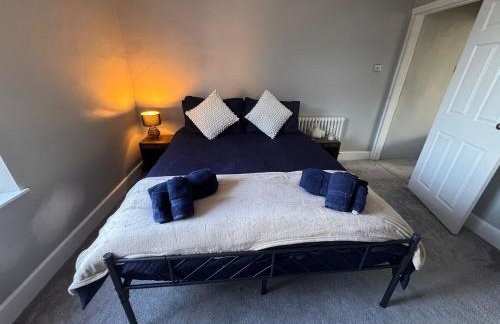 Central Near Hospital 2 Bedroom - Sleeps 4 - Self Check In - Fully Furnished - Foto 38