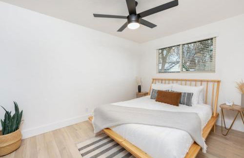 Mid Century Modern Boise-River Bungalow w/ Hot Tub - Foto 17