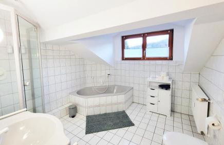 Gemütliche Ferienwohnung in Bodenmais I Sauna I Balkon I Blick Silberberg - Photo 20