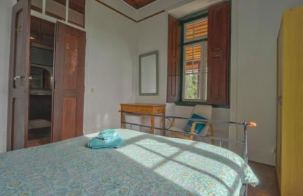 Large, converted farmhouse with pool - Foto 23